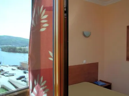 Imperio Hotel 2*
